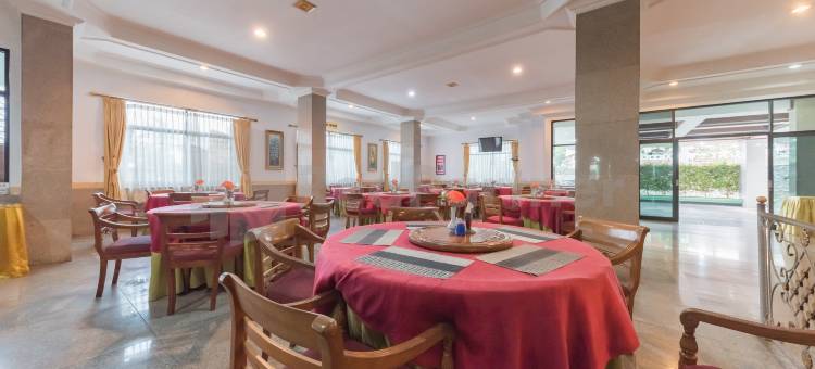 库宁岸Ayong Linggarjati Mitra红多兹酒店(Hotel Ayong Linggarjati Kuningan Mitra RedDoorz)图片
