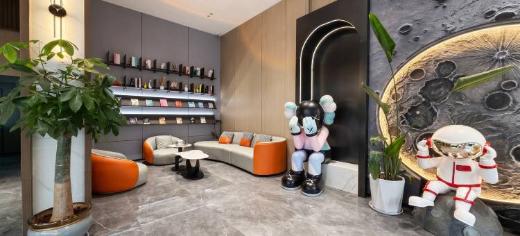 希亚顿·智能影音Leisure Time舒眠酒店(石城客运站宝福院塔店)图片