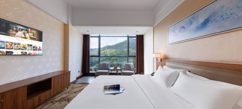 珠海富瑜湾假日酒店(明珠城轨站店)图片