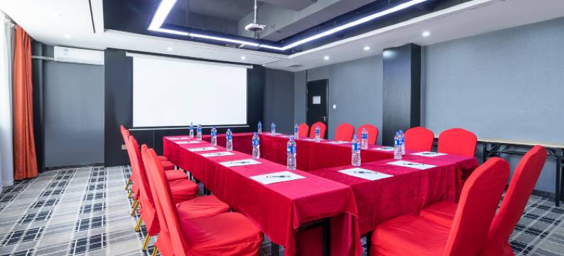 美宜家精品酒店(鼓楼夜市开封府店)图片