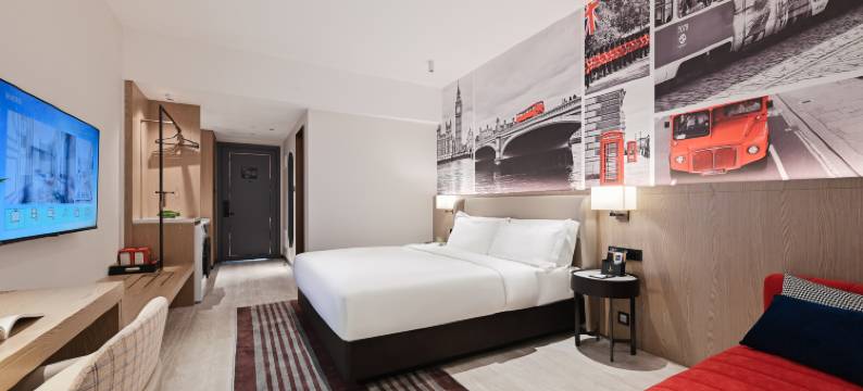 丽途酒店(广州宝能演艺中心萝岗地铁站店)图片