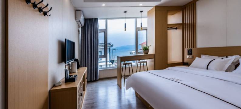 抚仙湖锦秀酒店(禄充风景区店)图片