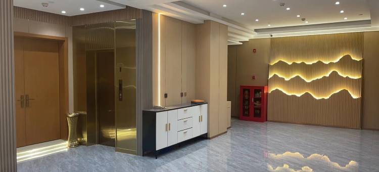 如家·UP华驿精选酒店(武清高铁站中信广场店)图片