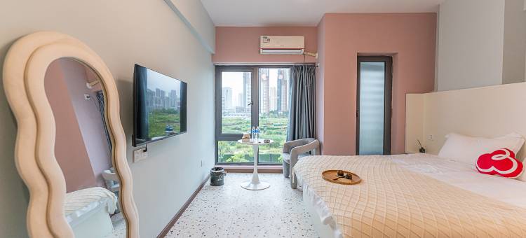 路客美宿(武汉白沙洲龙湖天街光霞地铁站店)图片