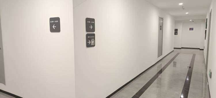 上海兴荣酒店(歇浦路地铁站店)图片