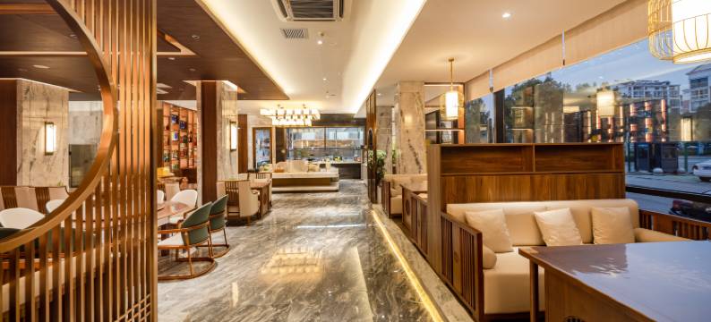 汉水山居酒店(丹江口均州老街店)图片