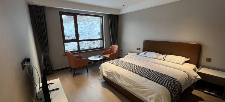 盛豪·轻奢酒店式公寓(通化万峰滑雪度假区店)图片
