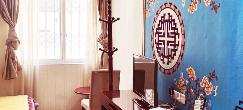 雅江龙啸祥瑞酒店图片