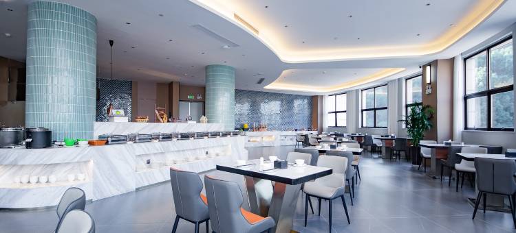 长沙开福戴斯温德姆酒店(秀峰山地铁站店)图片