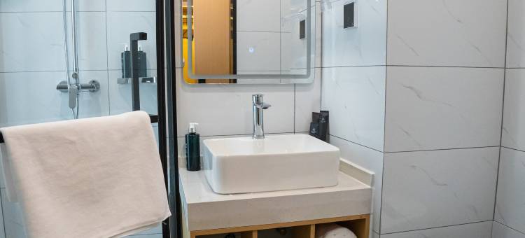 白玉兰酒店(武城县升平广场店)图片