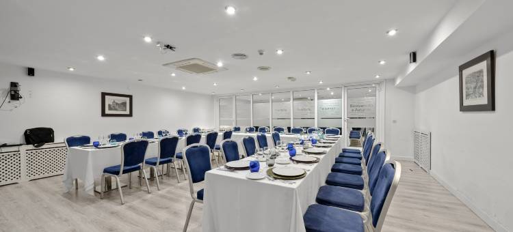 奥维埃多拉米罗 I 号中央酒店(Hotel Zentral Ramiro I Oviedo)图片