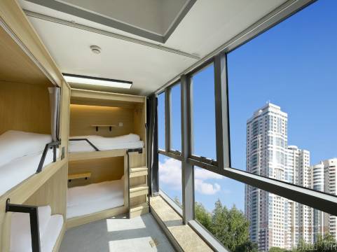 栖在小舍青旅(天鹅湖万达广场店)