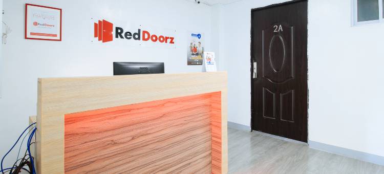 红多兹酒店近佐贝尔罗克萨斯街(RedDoorz near Zobel Roxas St)图片