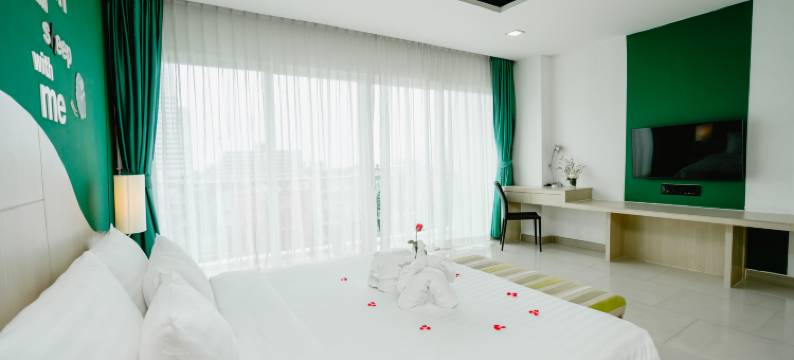 普吉岛芭东与我同眠设计酒店(Sleep with ME Hotel Design Hotel @ Patong)图片