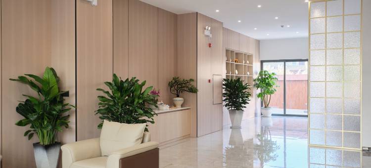 悦湖智能酒店(异龙湖国家湿地公园店)图片