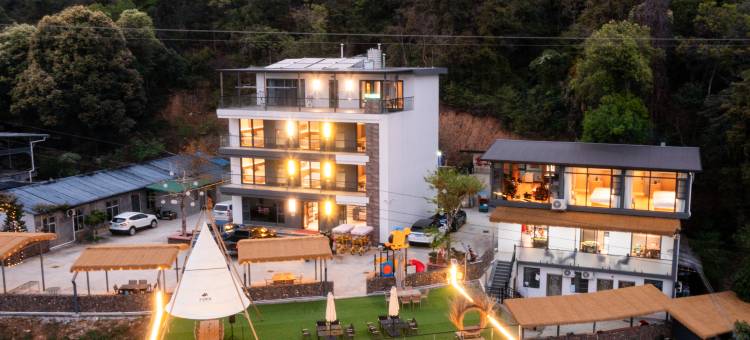 半山听雨民宿图片