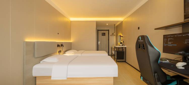 雷神电竞酒店(迎春大街烟台大学店)图片