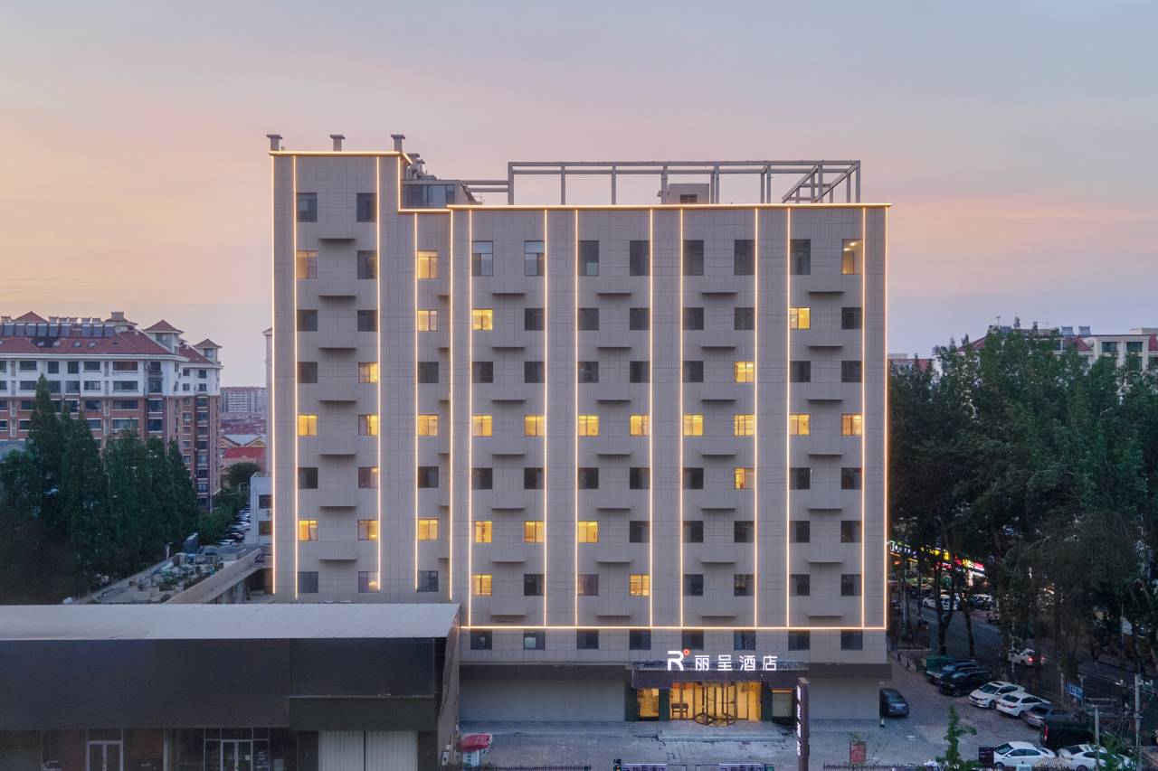 烟台高铁站南大街丽呈酒店图片