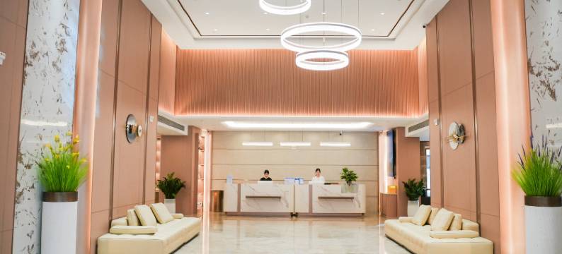 清远清城站顺盈时代广场枫度酒店图片