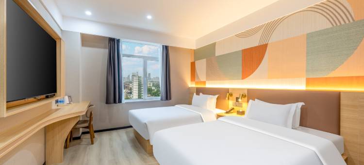 艺选安來酒店(天津五大道南开大学八里台地铁站店)图片