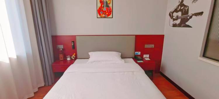 新泰山东能源国际酒店(新汶店)图片