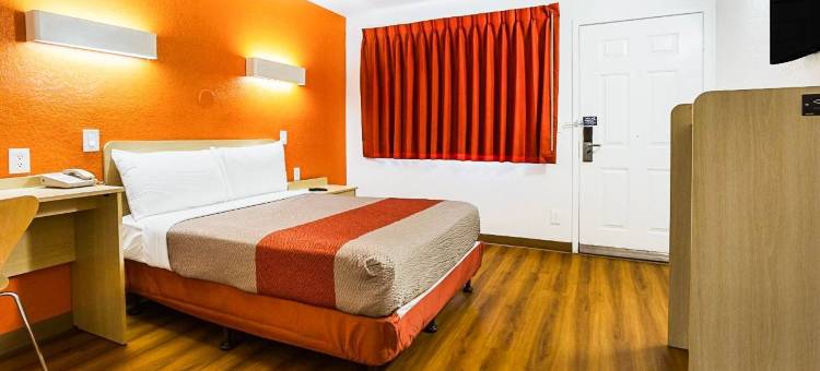 Motel 6 迈措沃, 亚利桑那州 - 市中心(Motel 6 Mesa, AZ - Downtown)图片