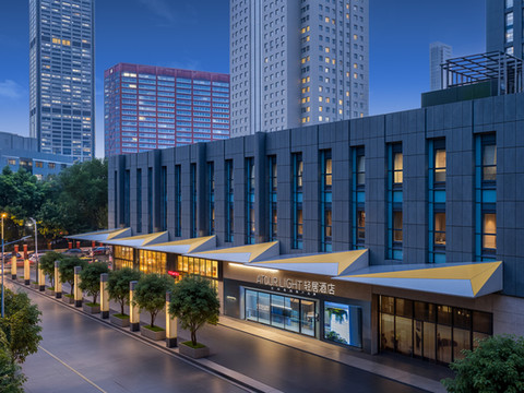 南京德基广场珠江路轻居酒店