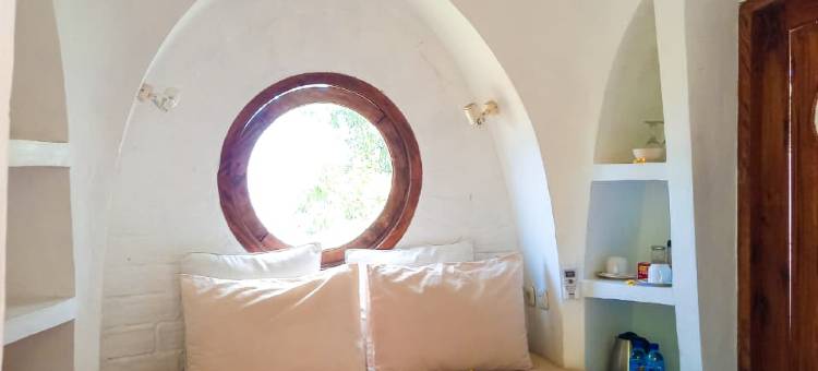 龙目岛蒙提吉湾穹顶别墅(Mentigi Bay Dome Villas)图片