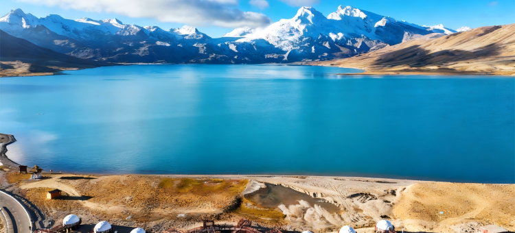 康马雪牧湖星空民宿图片
