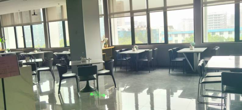 云品酒店(柳州火车站店)图片