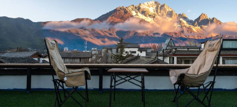 云在南端・雪域云端・茶文化|日照金山|360°观景别院(白沙古镇店)图片