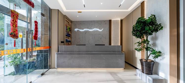 上海紫都宾馆(龙阳路地铁站店)图片