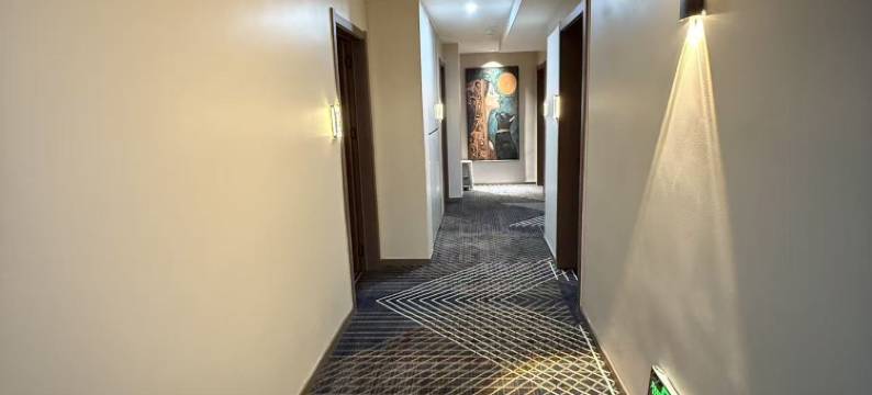 清波商务宾馆(恩施硒都广场店)图片