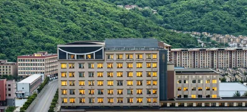 美豪丽致酒店(林芝市政府工布印象店)图片