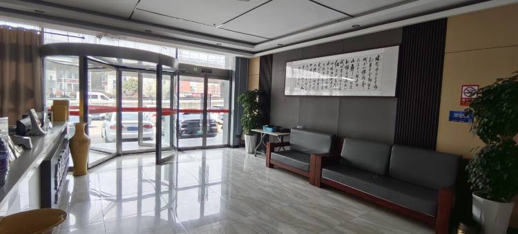 金座电竞民宿(临沂汇通大润发店)图片