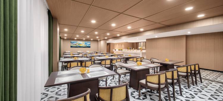 伊宁丽呈睿轩酒店(喀赞其店)图片