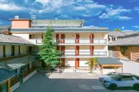 Lakeside Courtyard Hote - Bãi đậu xe