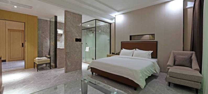 清远尊享昊廷哥酒店(清城站店)图片