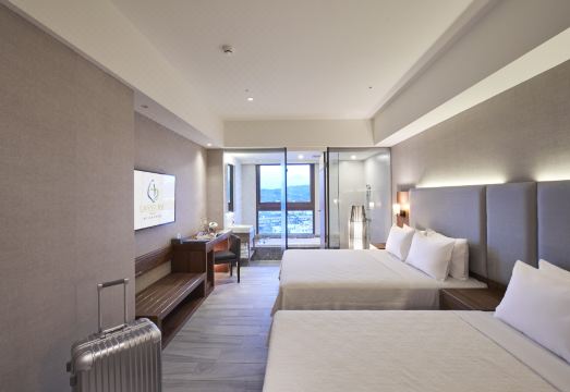 Grand Bay Resort HotelHotel Overview