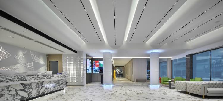 妙奇幻江景套房酒店(阳朔西街漓江店)图片