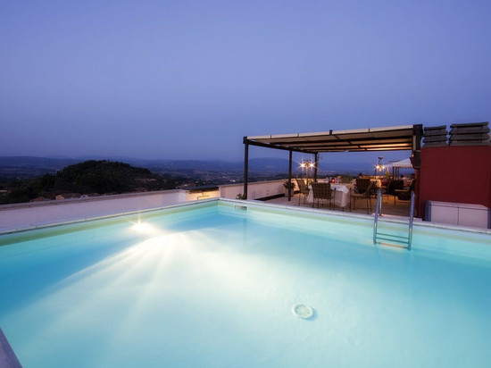 佩鲁西亚别墅酒店