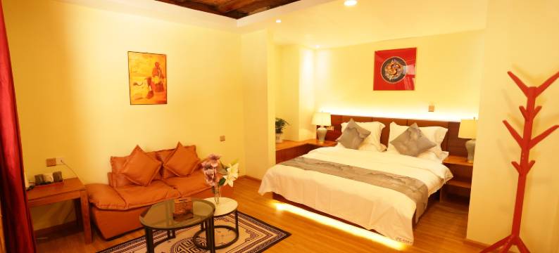 香格里拉香阁雅居民宿(独克宗古城店)图片