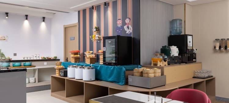 白玉兰酒店(青岛董家口泊里地铁站店)图片