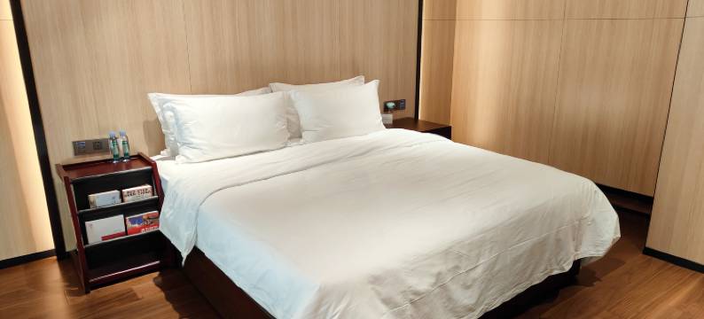 拾山听溪酒店图片