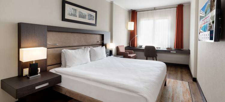 伊斯坦布尔市中心华美达广场酒店 - 仅供成人入住(Ramada Plaza by Wyndham Istanbul City Center)图片