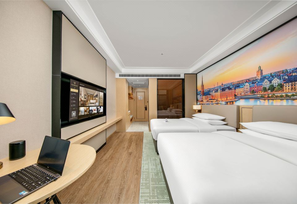 Vienna International Hotel (Yibin Changning High-speed Railway Station) Hotel Overview