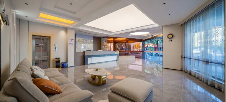 海伦百纳酒店(龙泉万达广场店)图片