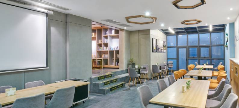 成都锦里武侯祠地铁站亚朵轻居酒店图片