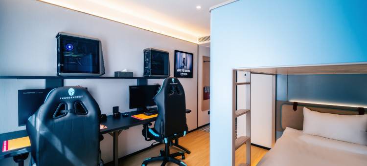 雷神电竞酒店(青岛中央商务区台东步行街店)图片