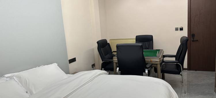 青田提米公寓酒店(刘基广场店)图片